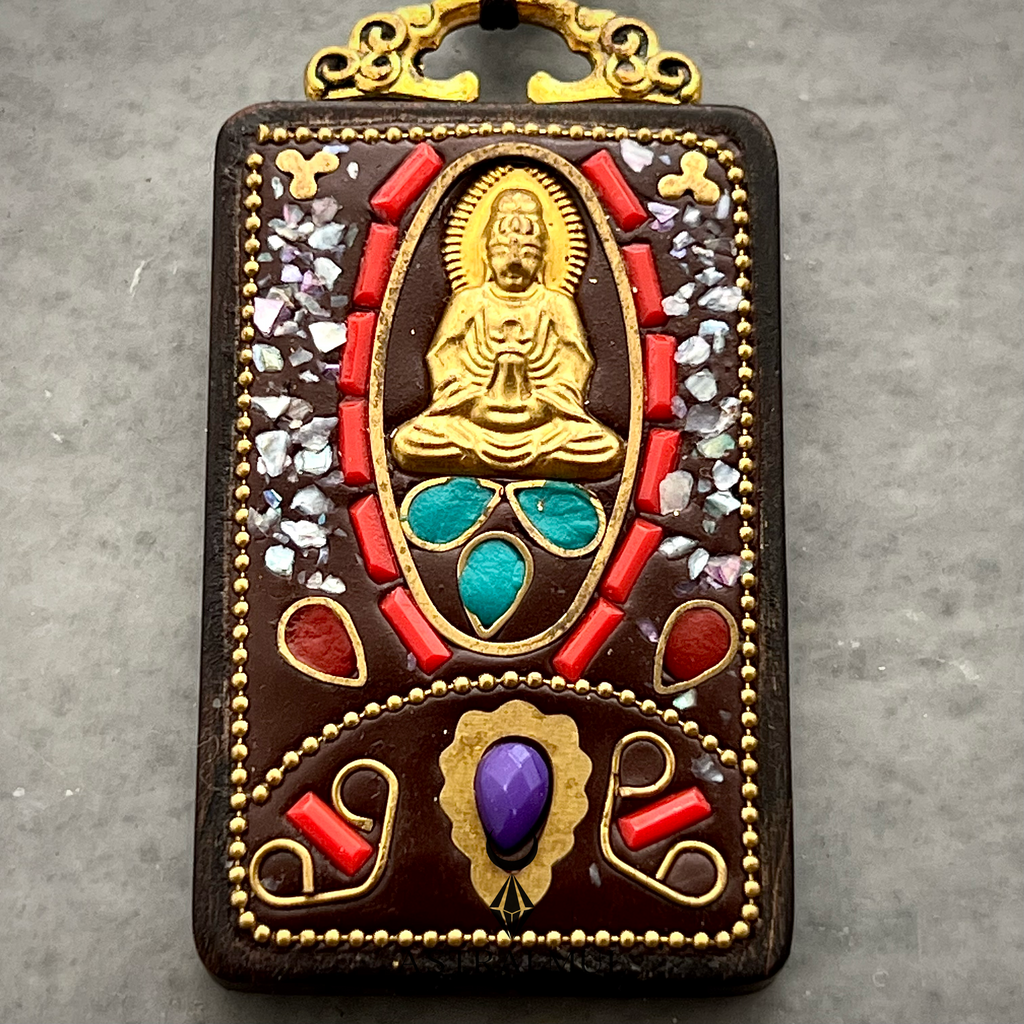 Collar Espiritual de Madera – Guanyin