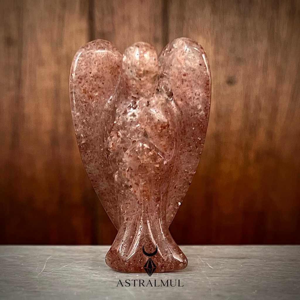 Ángel Tallado en Cuarzo Fresa Natural – 6 cm