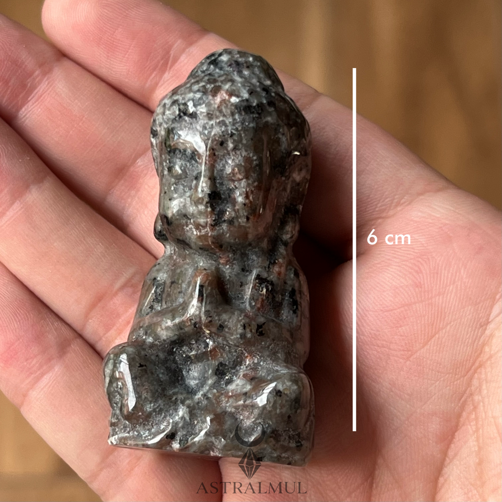 Buda Tallado en Yoperlita Natural – 6 cm