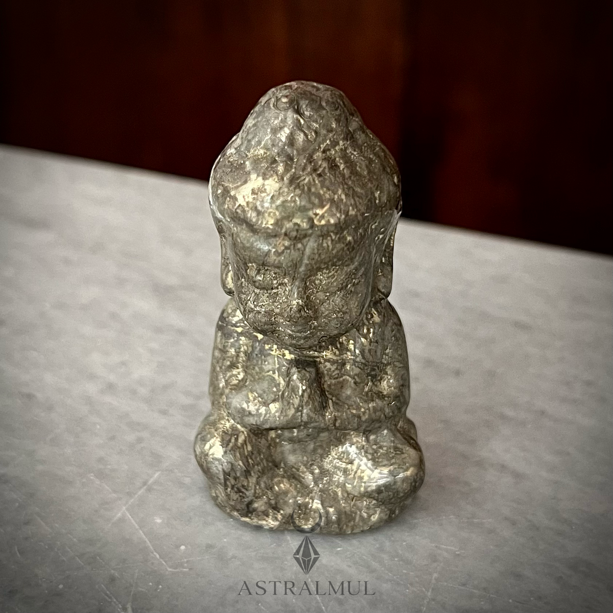 Buda Tallado en Pirita Natural – 6 cm